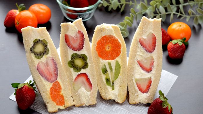 fruit sando