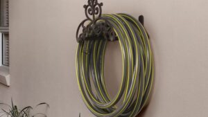 garden hose holder