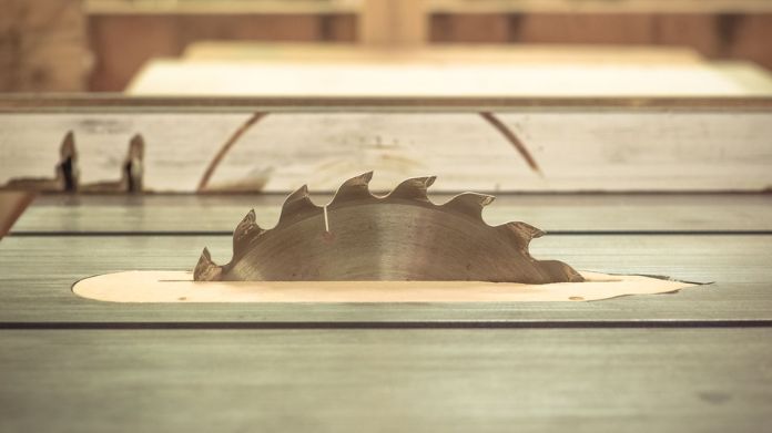 How to Cut Laminate Countertops for a Perfect Fit {5 Tools}