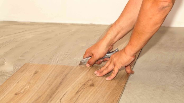 remove vinyl flooring