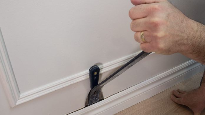 remove vinyl flooring